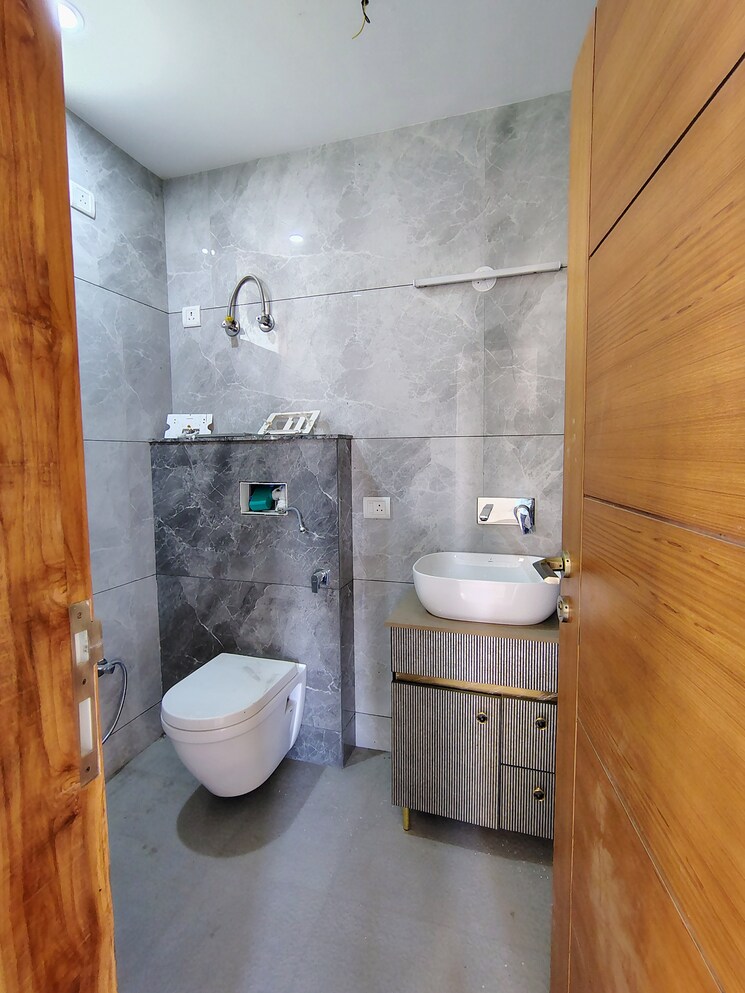 Bathroom, bp-homes 3 Bedroom 500 Sq.Yd. Builder Floor In Sector 85 Faridabad 9144790