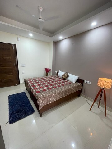 Bedroom in Studio Builder Floor at Sector 45 – for Rent