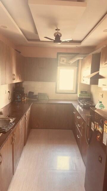 Kitchen in 2 BHK Builder Floor at Sector 40 – for Rent