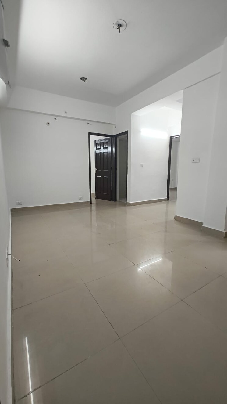 Room, supertech-cape-town 2 Bedroom 930 Sq.Ft. Apartment In Sector 74 Noida 9144900