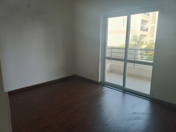 Room in 3.5 BHK Builder Floor at BPTP Park 81, Sector 81 – for Sale