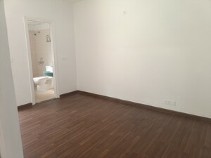 Room in 3.5 BHK Builder Floor at BPTP Park 81, Sector 81 – for Sale