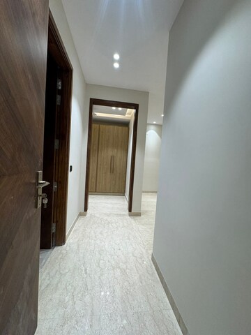 Building Lobby in 2 BHK Apartment at Ireo The Corridors, Sector 67a – for Rent