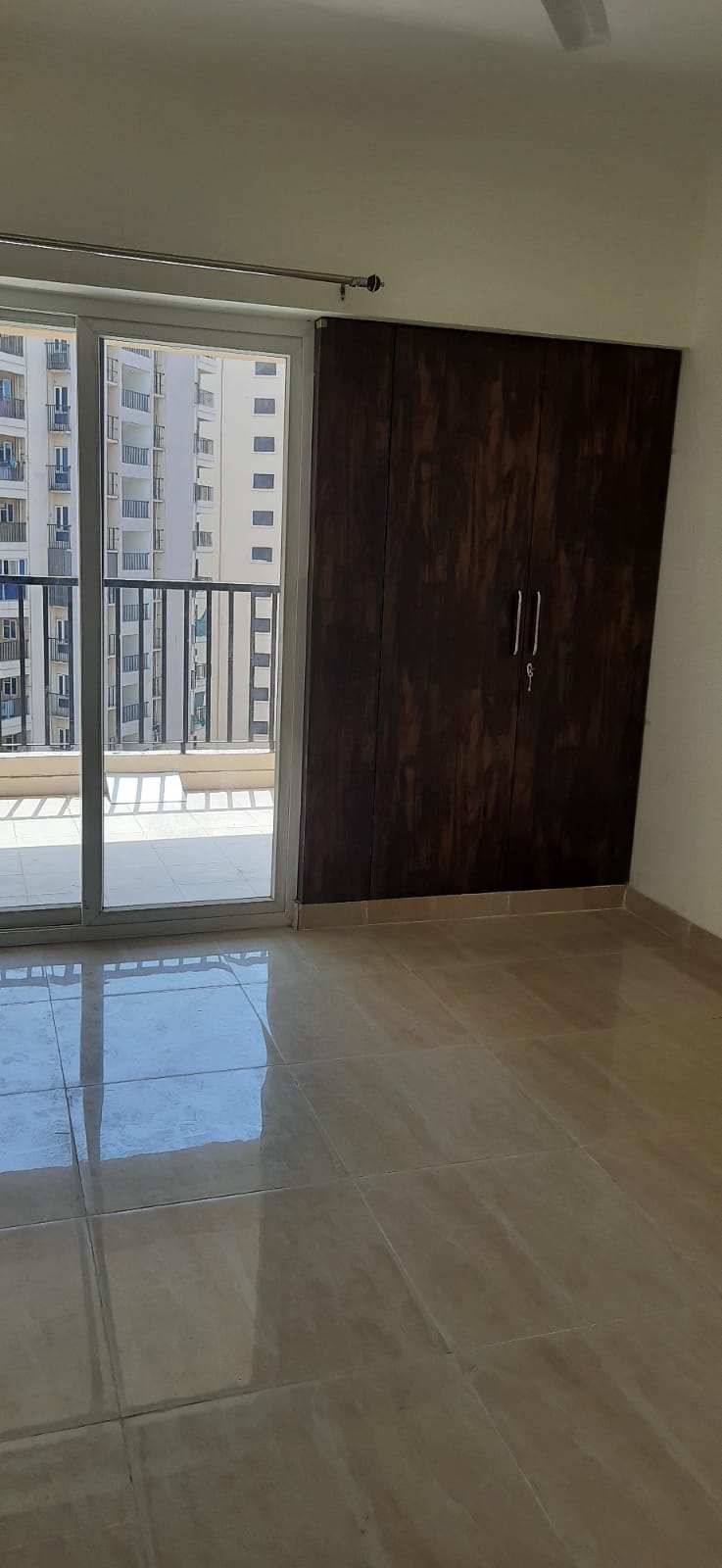 3 BHK Apartment For Rent in Amrapali Golf Homes