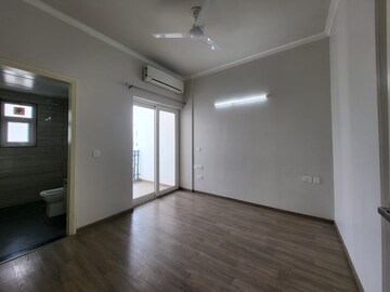 Room in 2 BHK Apartment at Central Park Cerise Suites, Sohna Sector 33 – for Rent