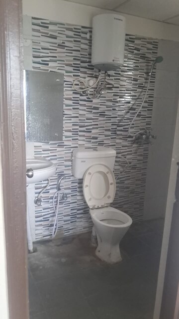 Bathroom in 2.5 BHK Apartment at Signature Global The Roselia, Sector 95a – for Rent