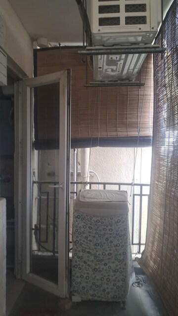 Bathroom in 2.5 BHK Apartment at Signature Global The Roselia, Sector 95a – for Rent