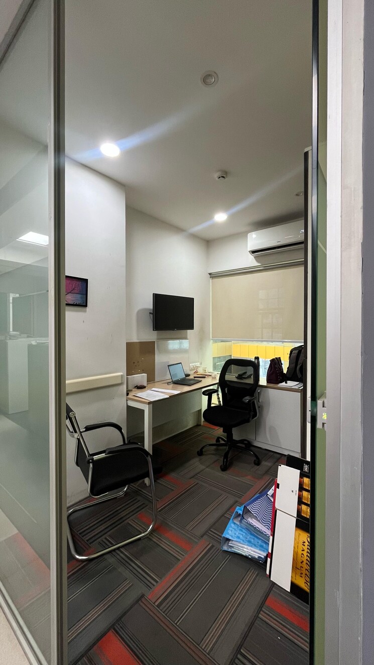 Team Area, crystal-paradise Commercial Office Space 2883 Sq.Ft. In Andheri West Mumbai 9145151