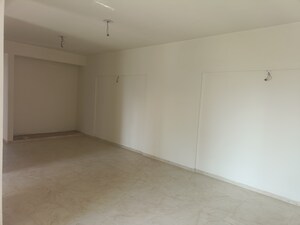 Room in 3 BHK Apartment at BPTP Discovery Park, Sector 80 – for Sale