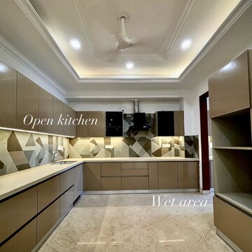 Kitchen in 3 BHK Builder Floor at Green Fields Colony – for Rent