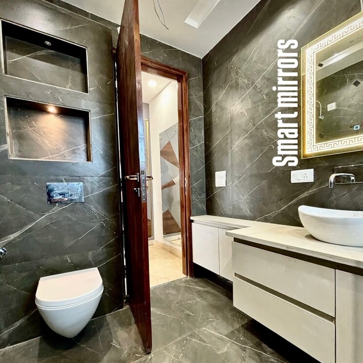 Bathroom, green fields colony 3 Bedroom 2700 Sq.Ft. Builder Floor In Green Fields Colony Faridabad 9145210