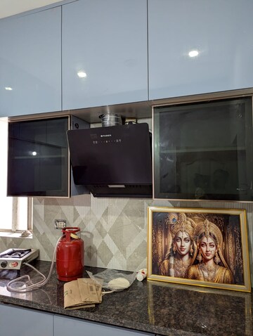 Furnished Amenities in 4 BHK Apartment at Emaar Emerald Floors Premier, Sector 65 – for Rent