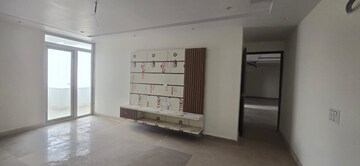 Room in 4 BHK Builder Floor at Sector 21a – for Sale