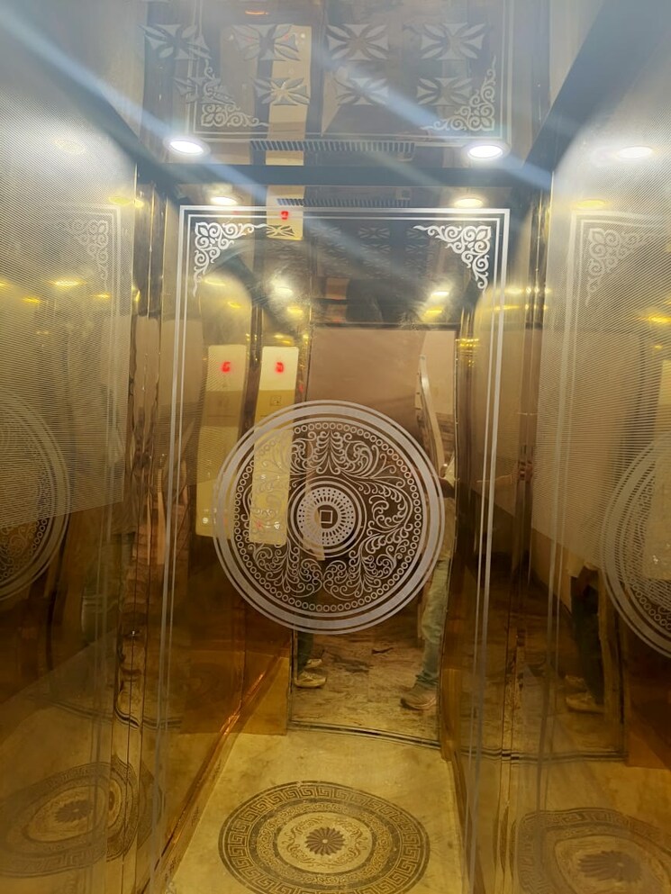 Bathroom, sector 21a 4 Bedroom 4500 Sq.Ft. Builder Floor In Sector 21a Faridabad 9145196