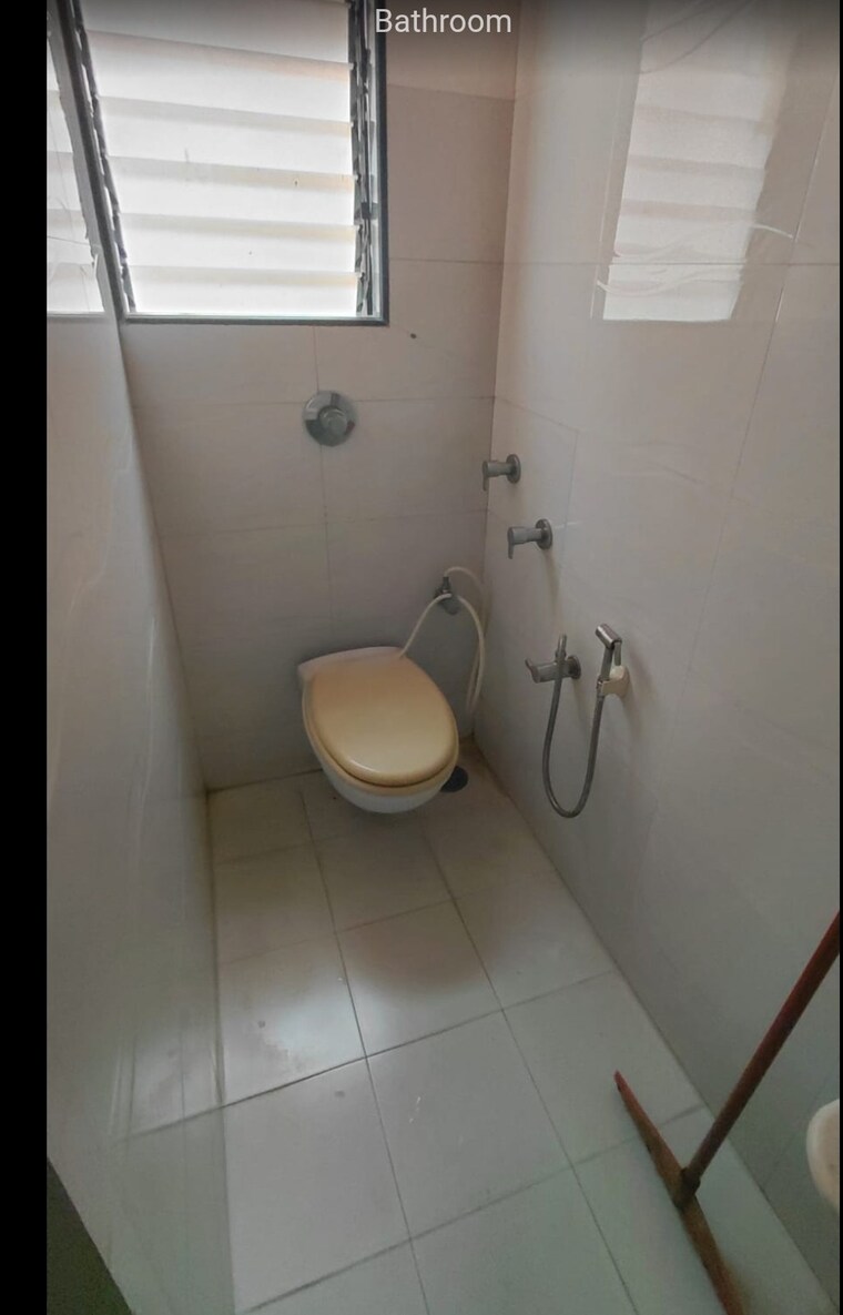 Bathroom, hill-garden 2 Bedroom 1500 Sq.Ft. Apartment In Manpada Thane 9145234