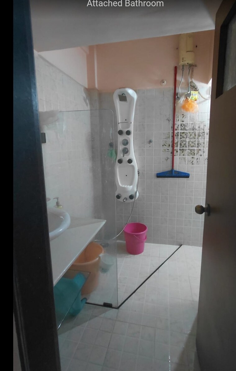 Bathroom, hill-garden 2 Bedroom 1500 Sq.Ft. Apartment In Manpada Thane 9145234