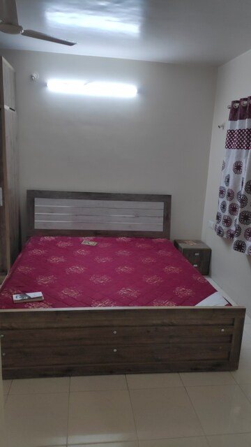 Bedroom in 2 BHK Apartment at Eden Park, Viman Nagar – for Rent