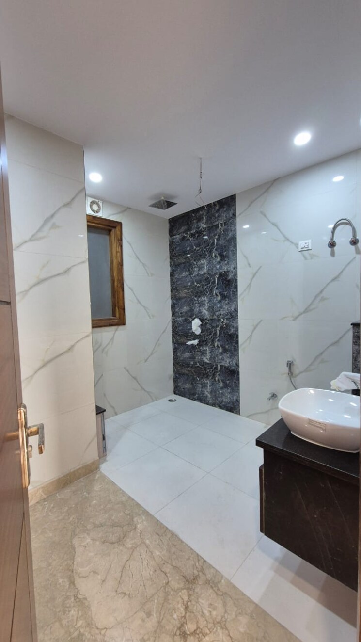 Bathroom, sector 21c 4 Bedroom 4500 Sq.Ft. Builder Floor In Sector 21c Faridabad 9145216