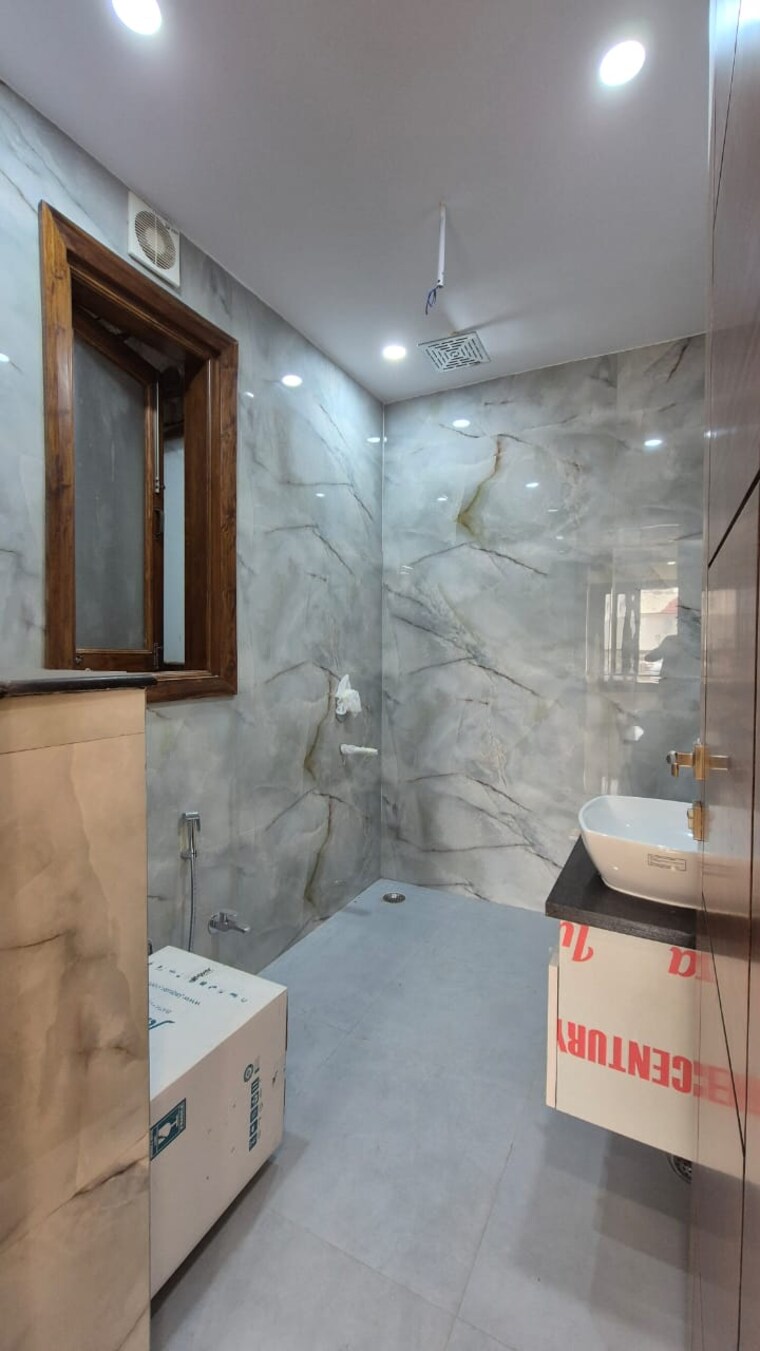 Bathroom, sector 21c 4 Bedroom 4500 Sq.Ft. Builder Floor In Sector 21c Faridabad 9145216