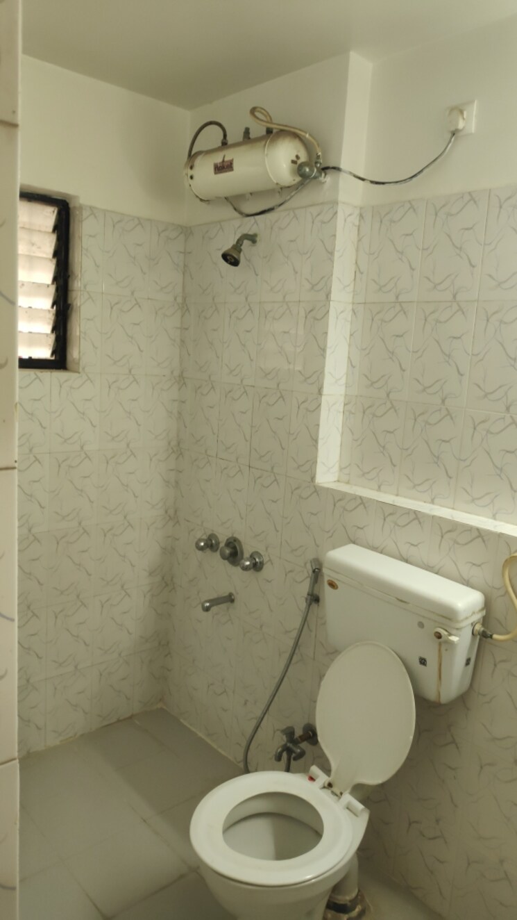 Bathroom, eden-park 2 Bedroom 1200 Sq.Ft. Apartment In Viman Nagar Pune 9145314