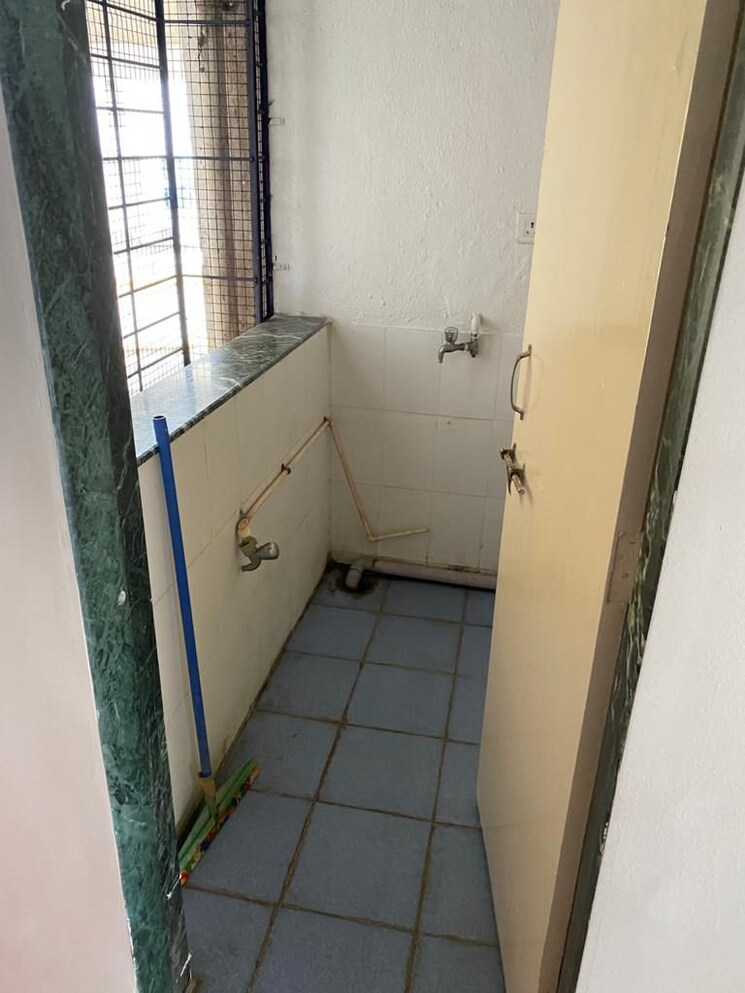 Bathroom, ganesham-phase-i 3 Bedroom 1200 Sq.Ft. Apartment In Pimple Saudagar Pune 9145308