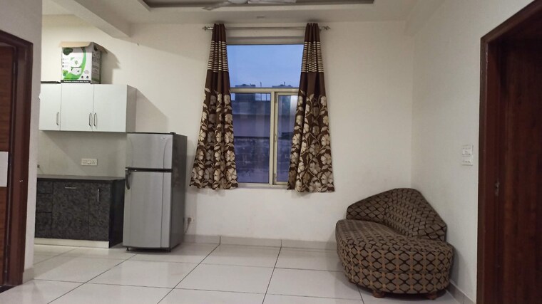 Living Room, pir machalla 3 Bedroom 1350 Sq.Ft. Apartment In Pir Machalla Zirakpur 9145334