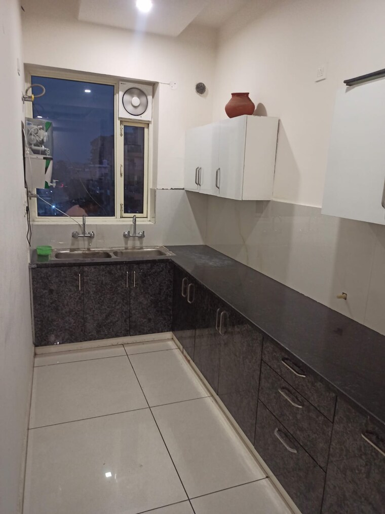 Kitchen, pir machalla 3 Bedroom 1350 Sq.Ft. Apartment In Pir Machalla Zirakpur 9145334