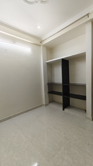 Room in 2 BHK Independent House at Gomti Nagar – for Rent