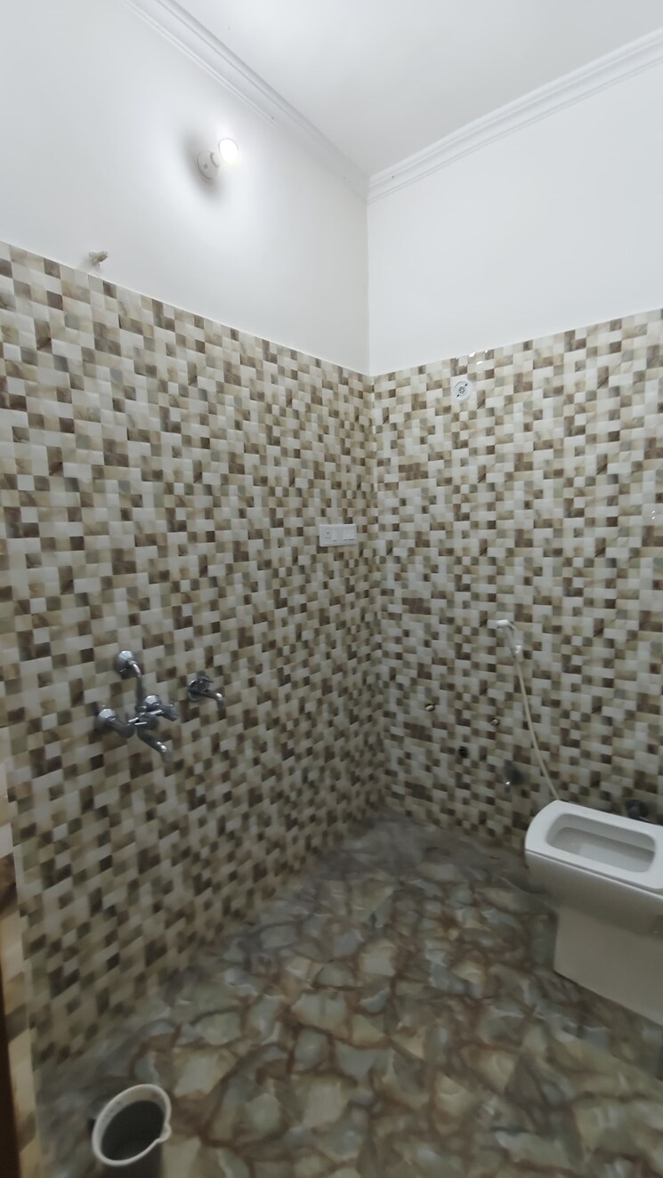 Bathroom, gomti nagar 2 Bedroom 1650 Sq.Ft. Independent House In Gomti Nagar Lucknow 9145370