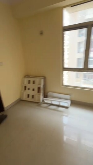 Room in 2.5 BHK Apartment at Ascent Savy Ville De, Raj Nagar Extension – for Sale
