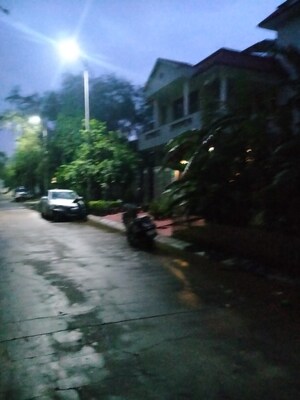 Parking in 3 BHK Independent House at Sigma I Greater Noida – for Sale