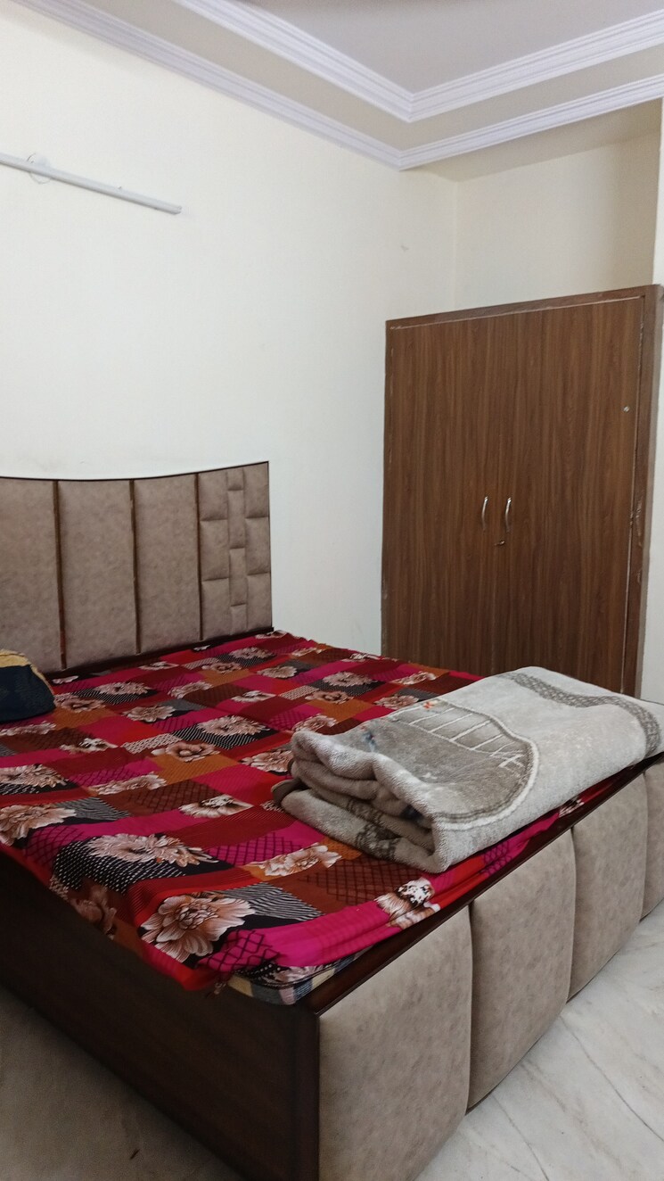 Bedroom, east patel nagar 3 Bedroom 1200 Sq.Ft. Builder Floor In East Patel Nagar Delhi 9145387