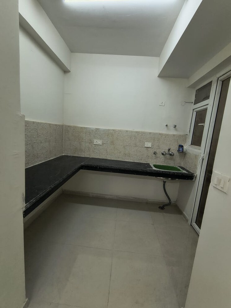 Kitchen, godrej-meridien 3 Bedroom 1625 Sq.Ft. Apartment In Sector 106 Gurgaon 9145376