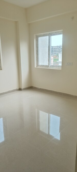 Room in 3 BHK Apartment at Ibrahim Bagh – for Sale