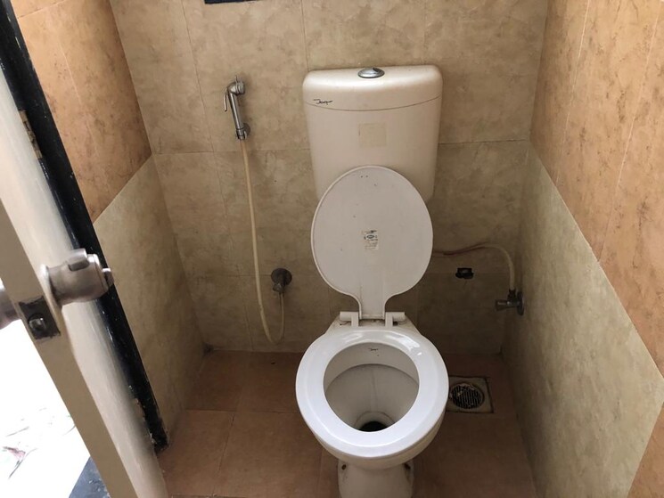 Bathroom, bandal-sudatta-sankul 2 Bedroom 1000 Sq.Ft. Apartment In Sinhagad Pune 9145388