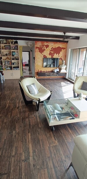 Team Area in 3 BHK Apartment at Kalpataru Hills, Manpada – for Sale