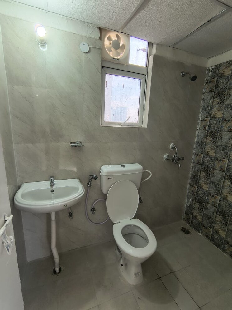 Bathroom, godrej-meridien 3 Bedroom 1855 Sq.Ft. Apartment In Sector 106 Gurgaon 9145412