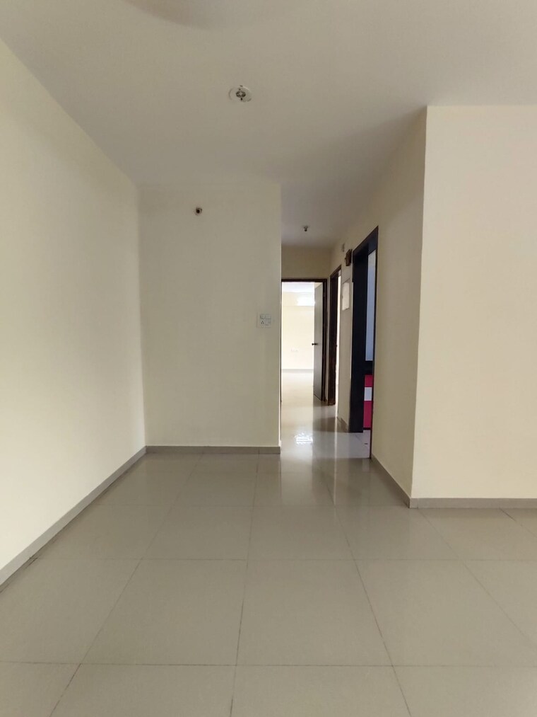 Living Room, nisarg-hyde-park 3 Bedroom 1525 Sq.Ft. Apartment In Kharghar Navi Mumbai 9145415