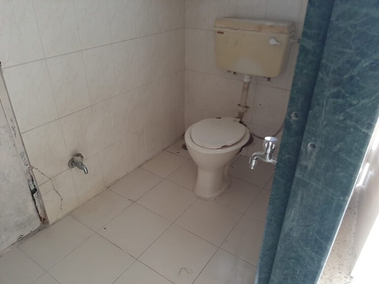 Bathroom, dharmavat-sunder-garden 2 Bedroom 835 Sq.Ft. Apartment In Anand Nagar Pune 9145421