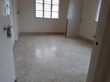 Room in 2 BHK Apartment at Dharmavat Sunder Garden, Anand Nagar – for Sale