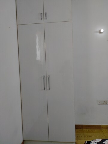 Furnished Amenities in 2 BHK Apartment at Tulip Lemon, Sector 69 – for Rent
