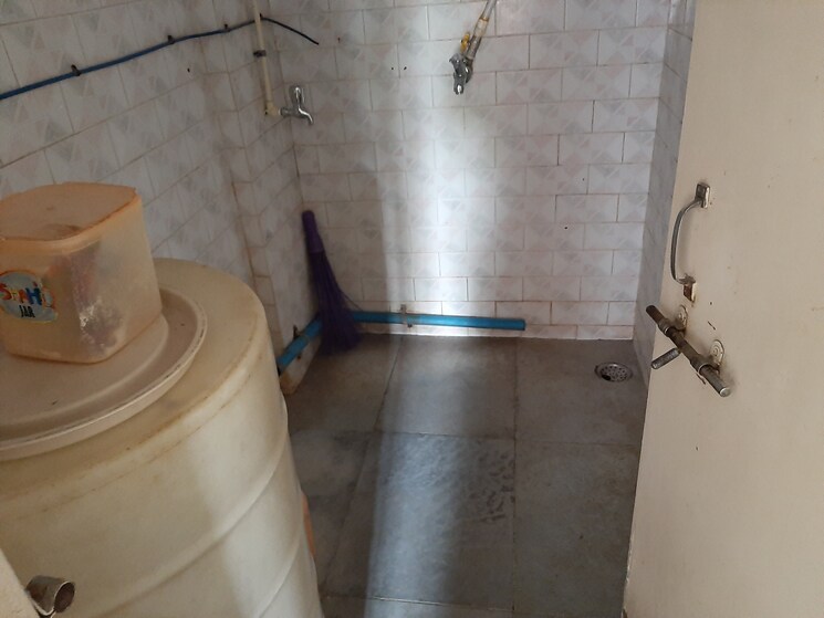 Bathroom, vishal-park 2 Bedroom 1000 Sq.Ft. Apartment In Hingne Khurd Pune 9145455