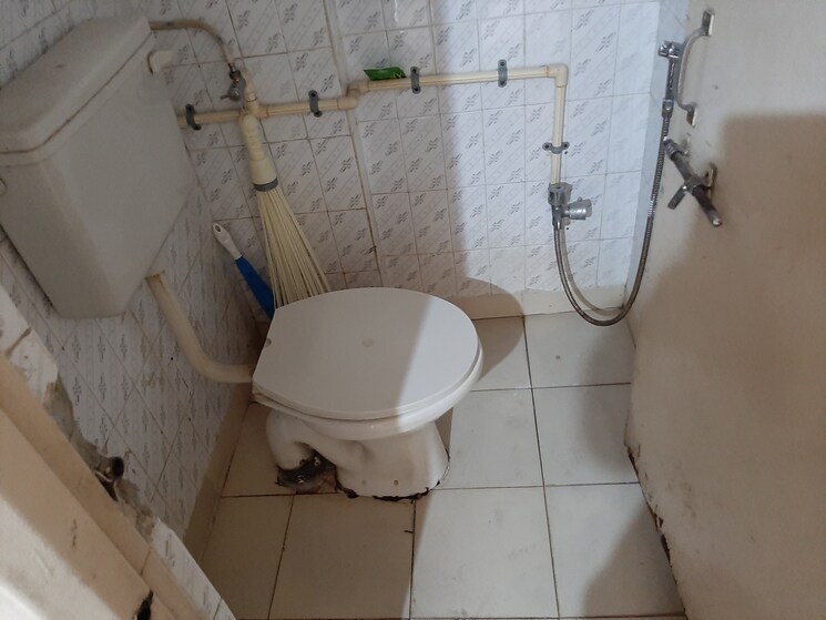 Bathroom, vishal-park 2 Bedroom 1000 Sq.Ft. Apartment In Hingne Khurd Pune 9145455