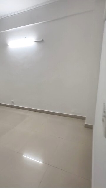 Room in 2.5 BHK Apartment at Ascent Savy Ville De, Raj Nagar Extension – for Sale