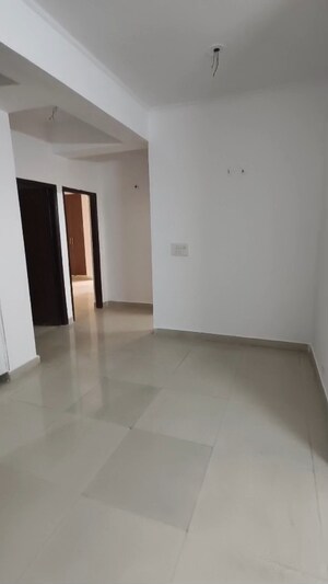 Room in 2.5 BHK Apartment at Ascent Savy Ville De, Raj Nagar Extension – for Sale