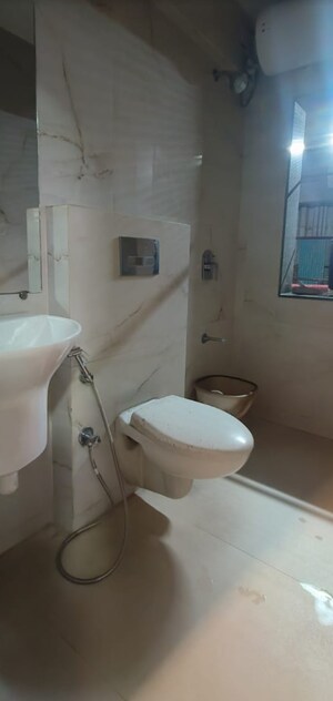 Bathroom in 3.5 BHK Apartment at Kalpataru Hills, Manpada – for Sale