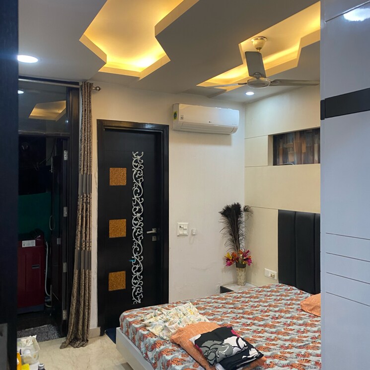 Bedroom, shastri nagar 2.5 Bedroom 750 Sq.Ft. Builder Floor In Shastri Nagar Delhi 9145550