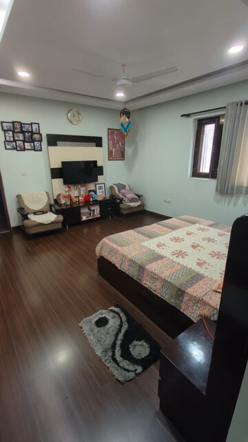 Bedroom in 2 BHK Builder Floor at Kalkaji – for Rent