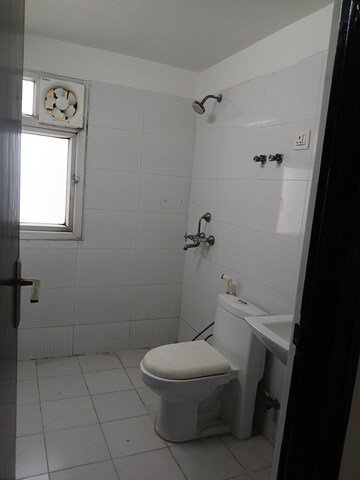 2 BHK Apartment For Rent in Homes 121, Sector 121