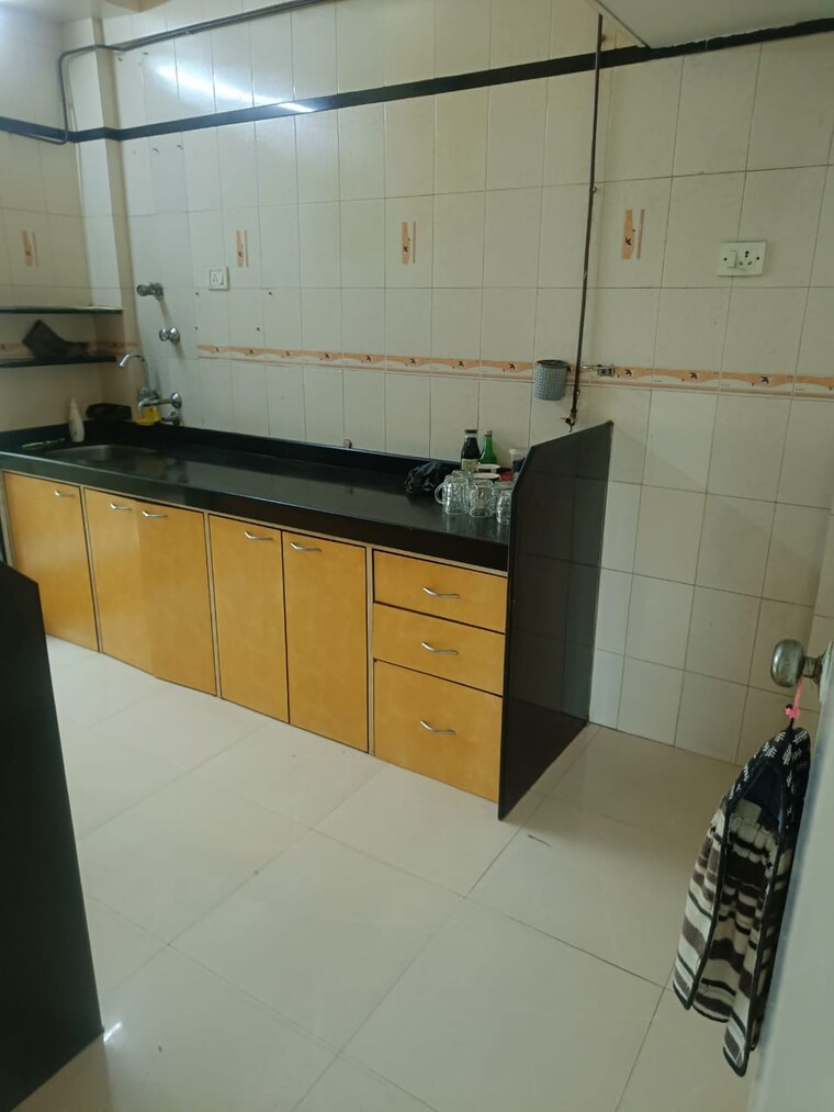 Kitchen, leo-ratnakar 2 Bedroom 750 Sq.Ft. Builder Floor In Kandivali West Mumbai 9145581